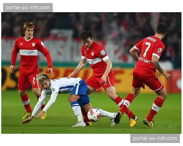 法兰克福1-1战平弗赖堡，格策助攻马尔穆什扳平